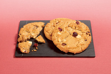 Maxi cookie chocolat blanc-cranberry