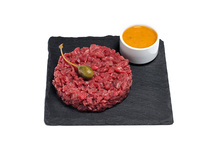 Tartare de boeuf coupé aux couteaux VBF Tartare de boeuf coupé aux couteaux VBF