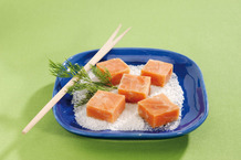 Cube de filets de saumon rose ou Kéta du Pacifique
