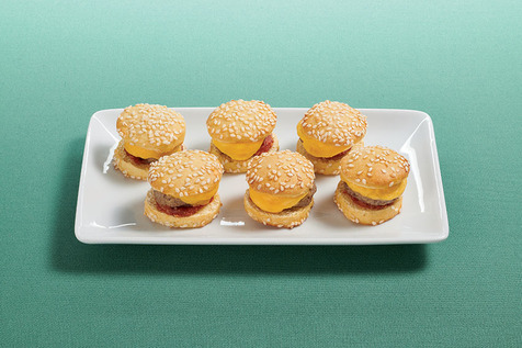 Plateau de mini-cheeseburgers